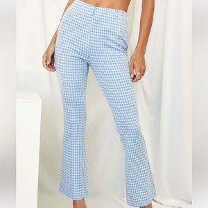 Fitted Baevely pant.